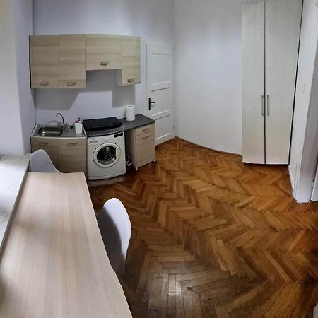 Nocleg W Centrum Czestochowy Nmp32 Çestohova Dış mekan fotoğraf