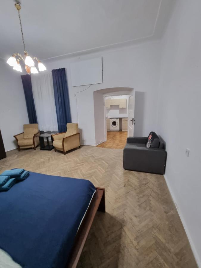 Nocleg W Centrum Czestochowy Nmp32 Çestohova Dış mekan fotoğraf