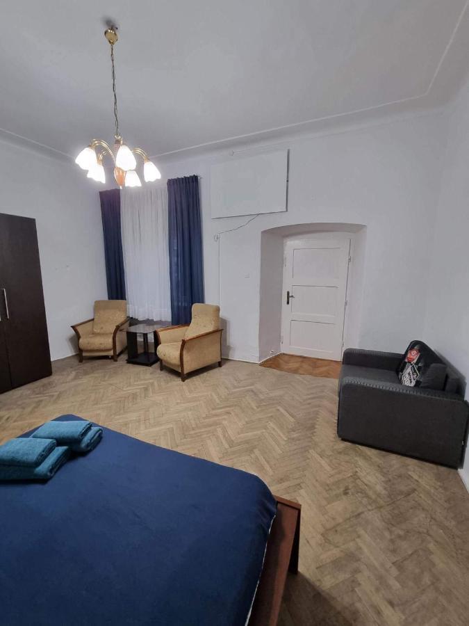 Nocleg W Centrum Czestochowy Nmp32 Çestohova Dış mekan fotoğraf