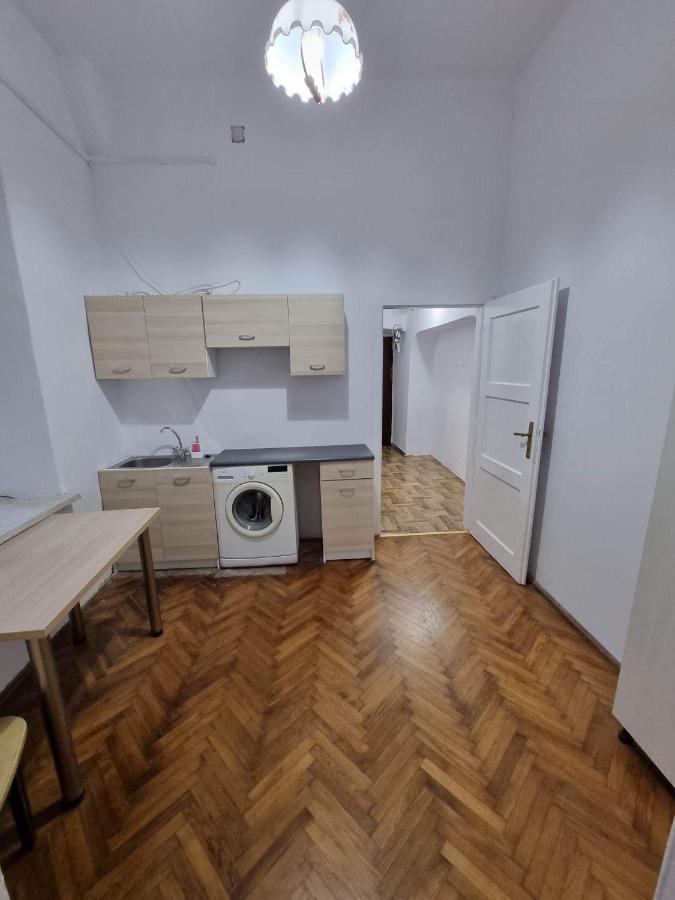 Nocleg W Centrum Czestochowy Nmp32 Çestohova Dış mekan fotoğraf