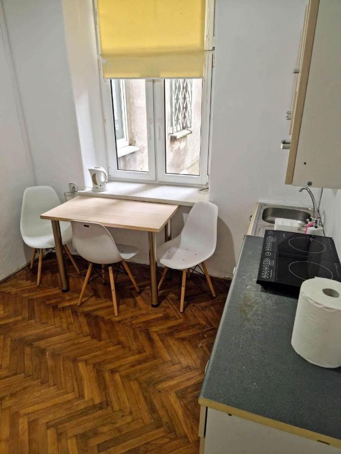 Nocleg W Centrum Czestochowy Nmp32 Çestohova Dış mekan fotoğraf