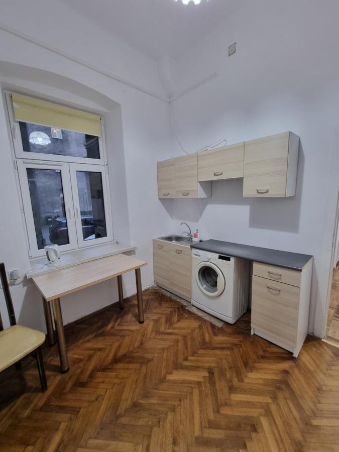 Nocleg W Centrum Czestochowy Nmp32 Çestohova Dış mekan fotoğraf